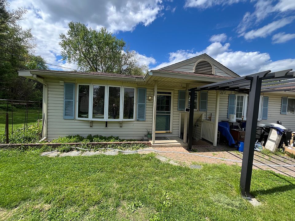 1st image of 1021 Tracy Rd #3