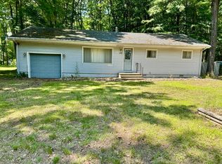 9191 Saint Ives Dr, Stanwood, MI 49346