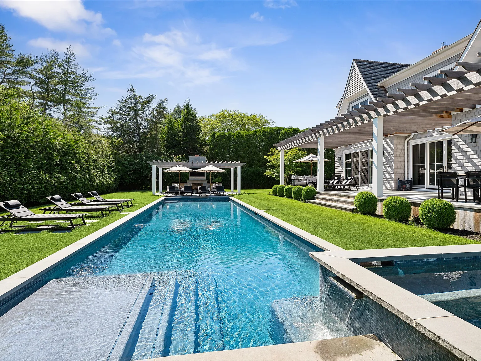 Southampton Village Rental — Photo 3