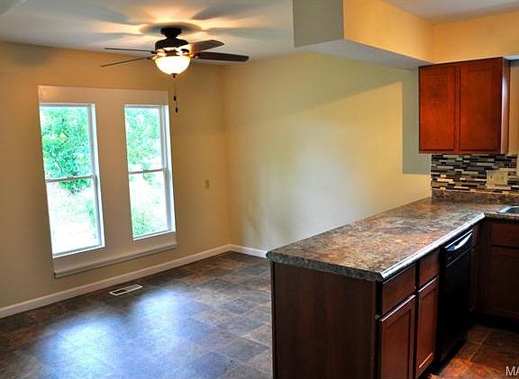 4th image of 11934 Hidden Lake Dr
