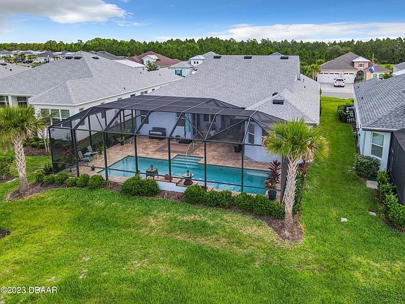 4th image of 233 Margaritaville Ave