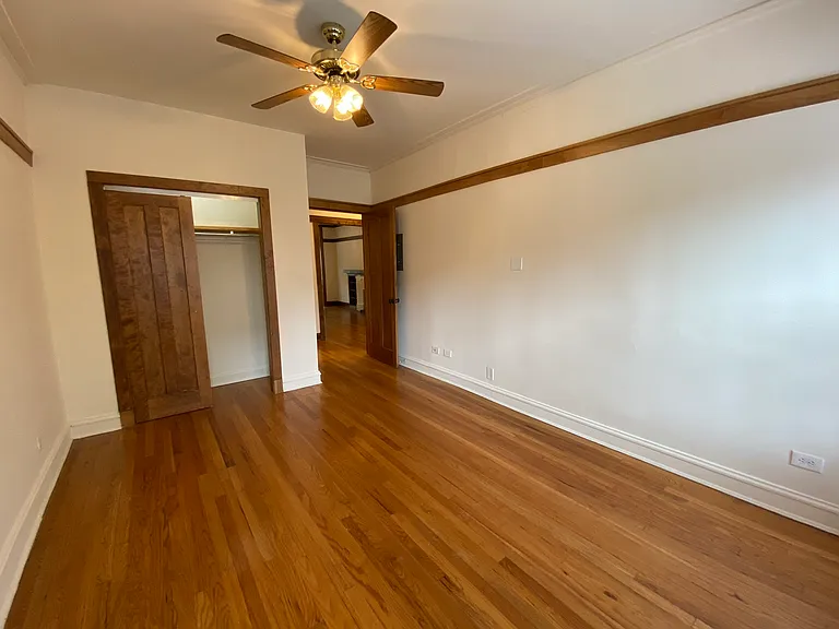 1535 West Addison — Photo 64