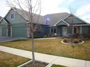 2393 W Rattlesnake Dr, Meridian, ID 83646