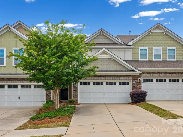 979 Pennington Dr, Lancaster, SC 29720
