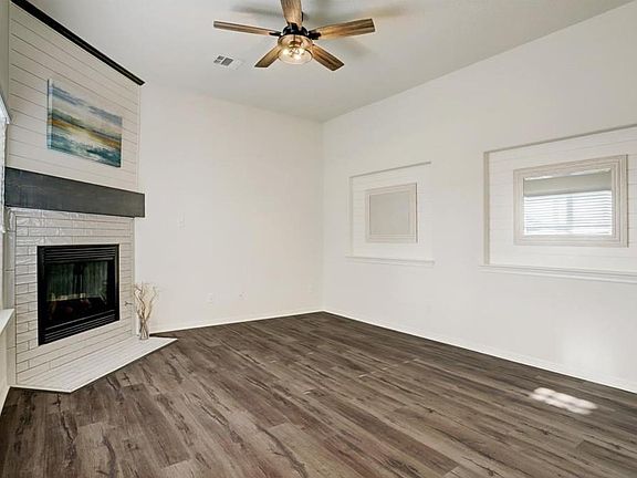 5th image of 277 Capetown St