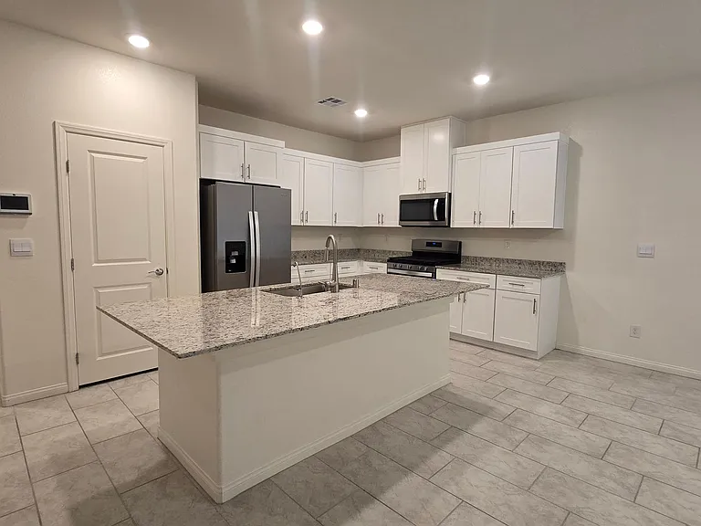 7647 Duran Harbor Ln — Photo 56