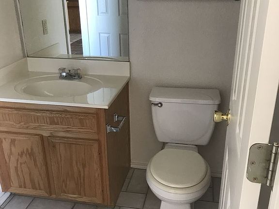 4th image of 900B McDaniel Cir