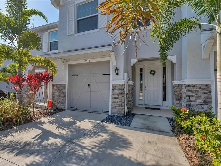 8657 Palmer Park Cir — Photo 9