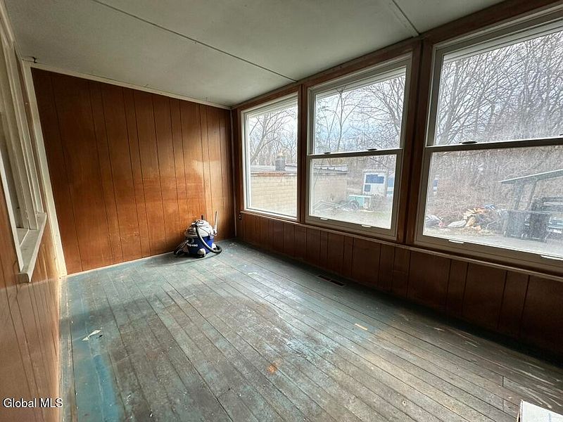 2nd image of 382 Ballston Road