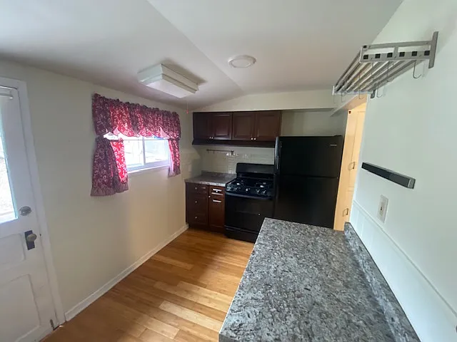 753 Front St — Photo 4