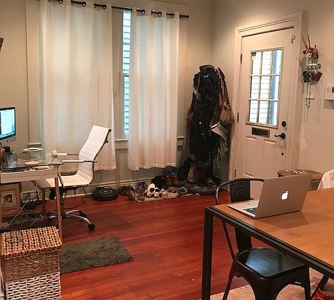 2nd image of 1208 Camp St