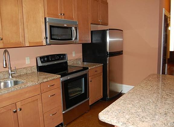 4th image of 4246 Russell Blvd