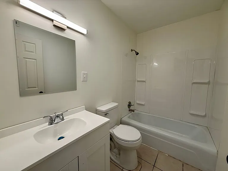 300 Olive St — Photo 29