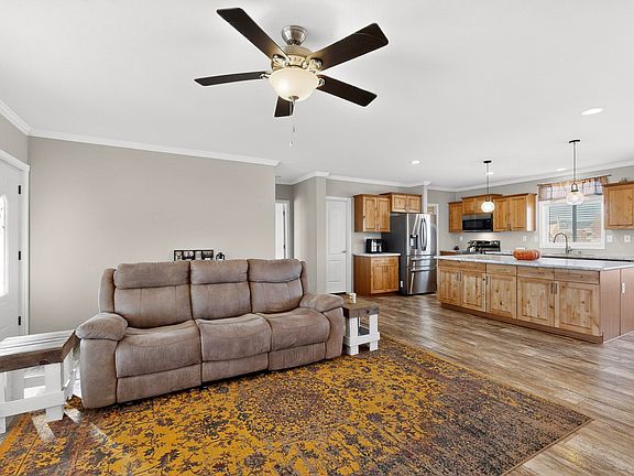 5th image of 25 Brent Rd