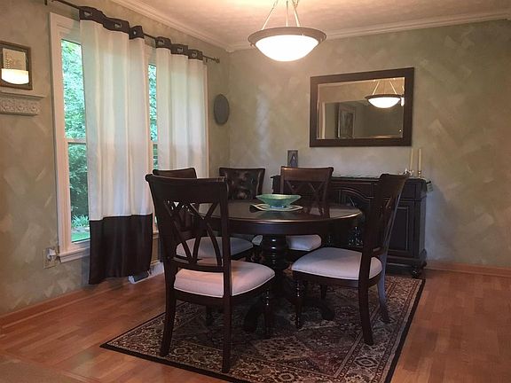 5th image of 2589 Cranbrook Dr