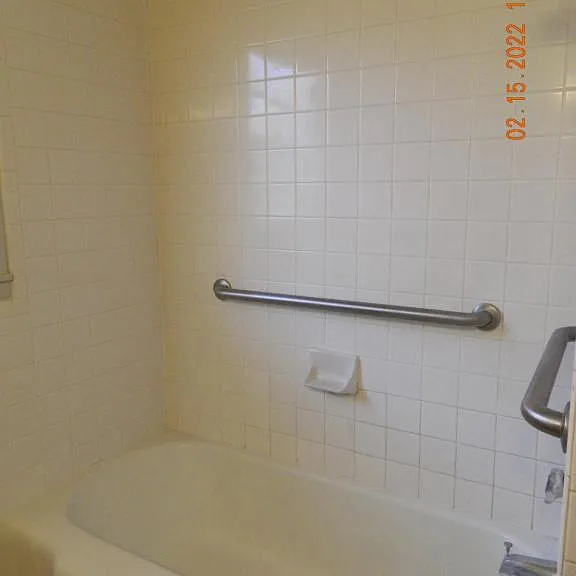 2318 33rd St — Photo 4