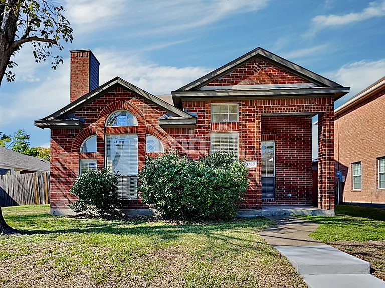 3709 Smartt St — Photo 1