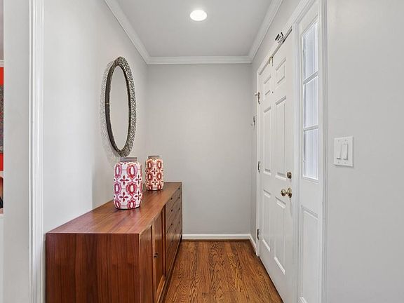 2nd image of 1233 Defoor Ct NW