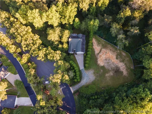 1335 Longleaf Dr, Fayetteville, NC 28305
