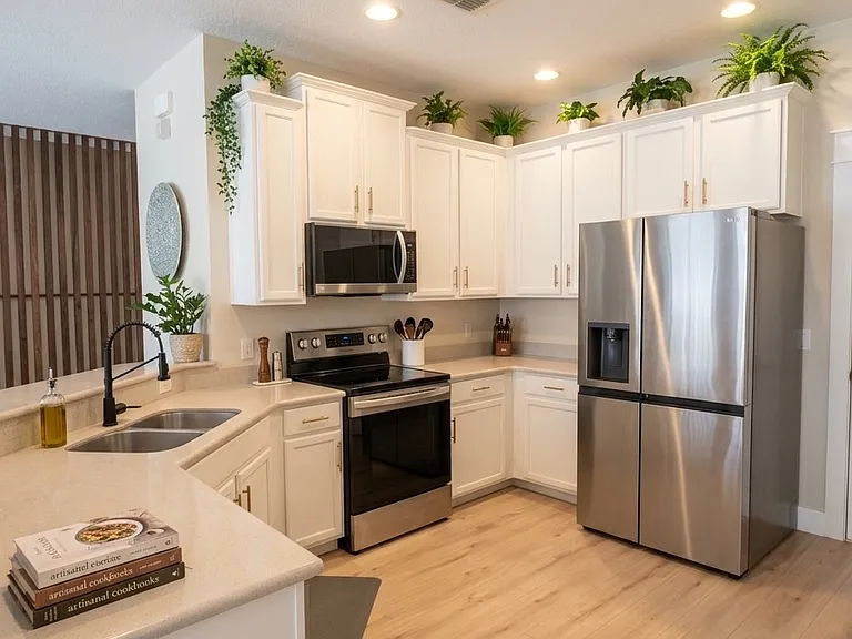 8548 Bertram Ln — Photo 3