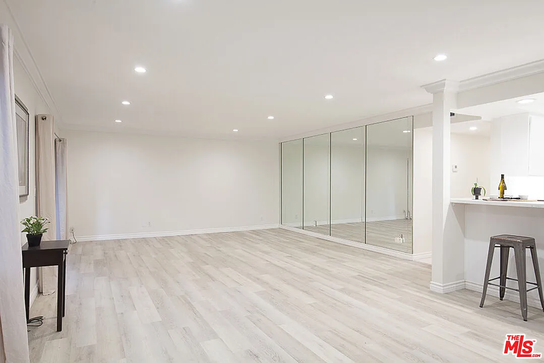 Photo 2 of 37 - 6708 Hillpark Dr #202 - Los Angeles, CA Building Photo - 6708 Hillpark Dr #202
