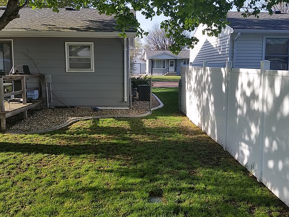 4th image of 5736 Country Club Dr