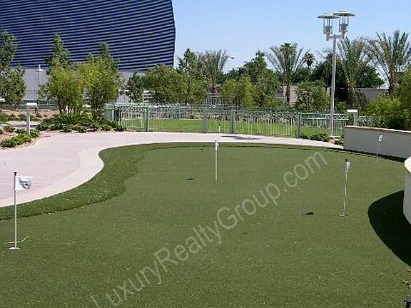 Putting Green