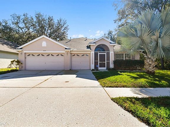 3rd image of 18237R Collridge Dr