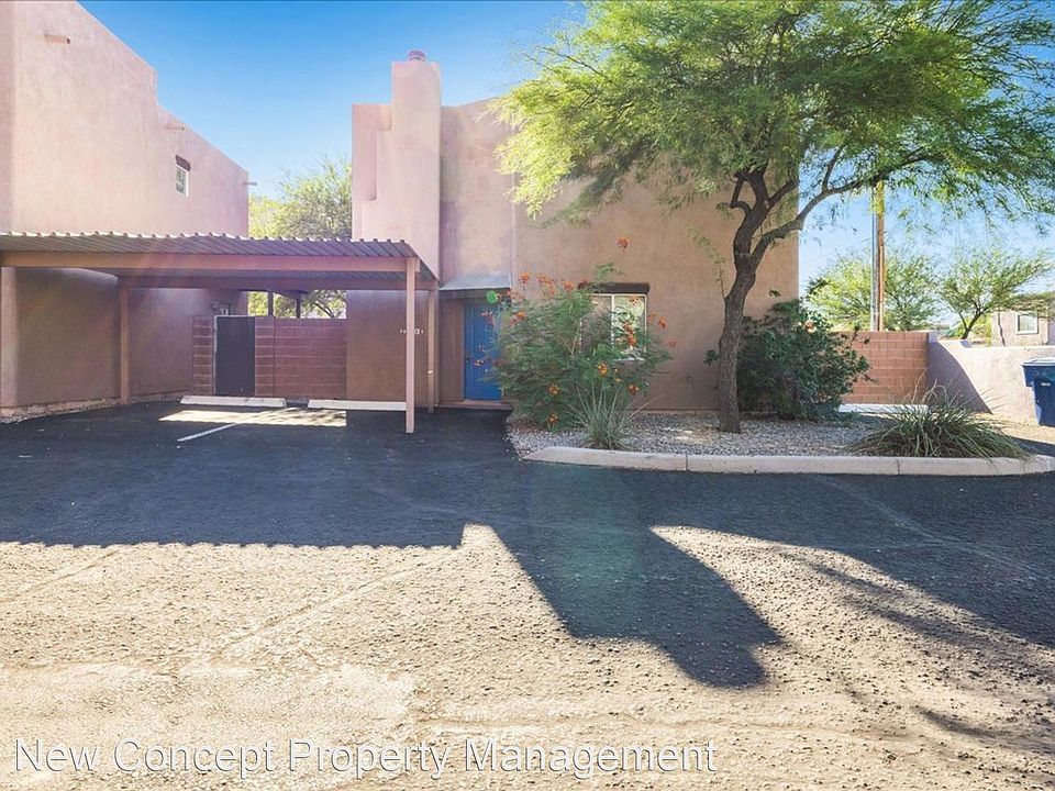 1st image of 3622 E 4th St #11462487