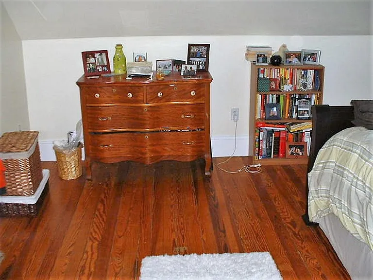 204 Brown St #A — Photo 8