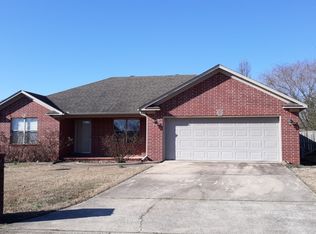 65 Whispering Wind Cir, Vilonia, AR 72173