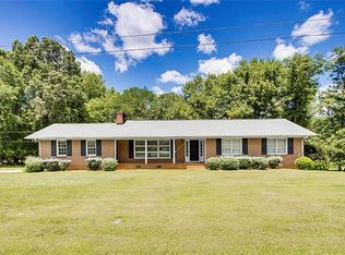 1127 Richardson St, Ramseur, NC 27316