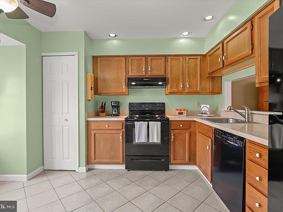 5th image of 3715 Foxford Stream Rd