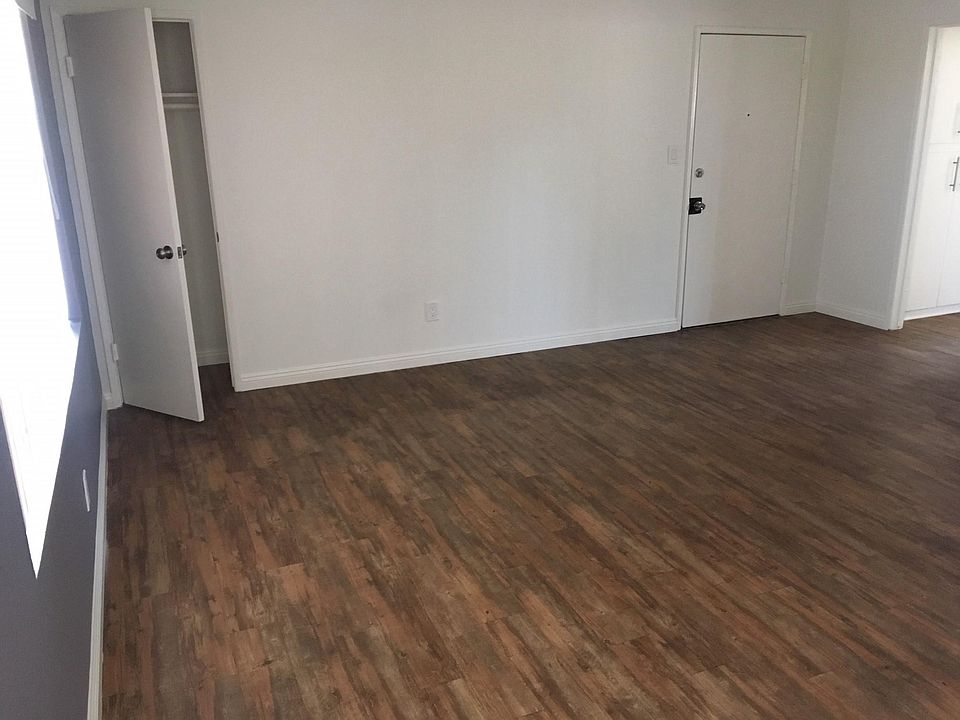 1st image of 906 Centinela Ave APT 6