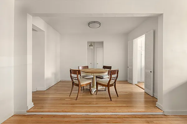 Dining area, photo 1