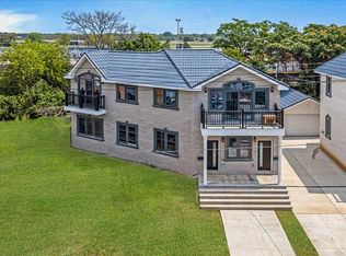 150-15 Hawtree St, Ozone Park, NY 11417