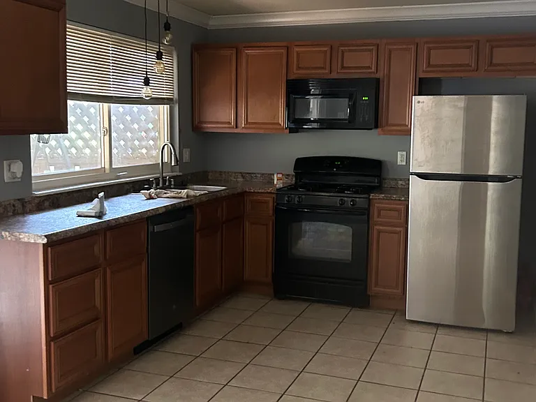 7119 Wayles Dr — Photo 8