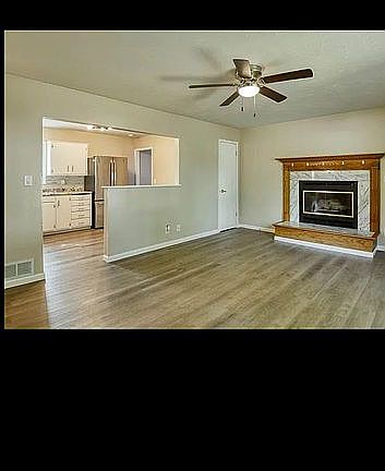 3rd image of 7207 Chandler Hills Dr