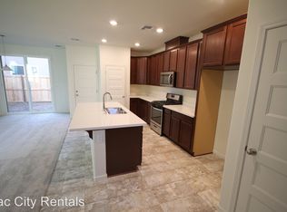 9969 Del Surf Ln, Elk Grove, CA 95757