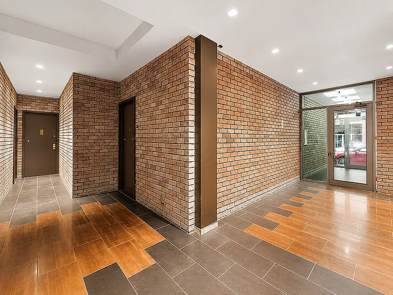 400 W 25th St #1G — Photo 8
