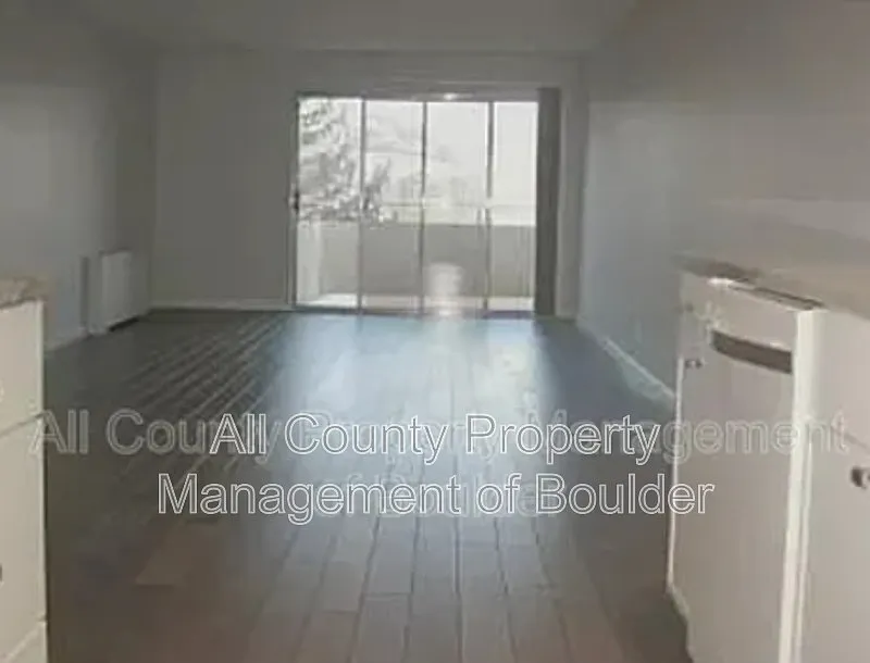 1 bed, 1.0 bath, 763 sqft, $1,795 — Photo 3