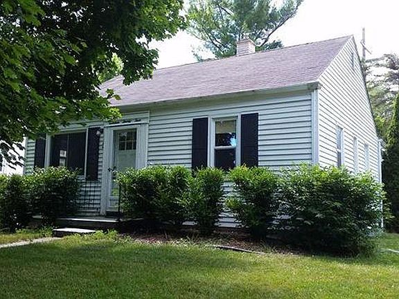 2nd image of 1324 Marlborough Dr