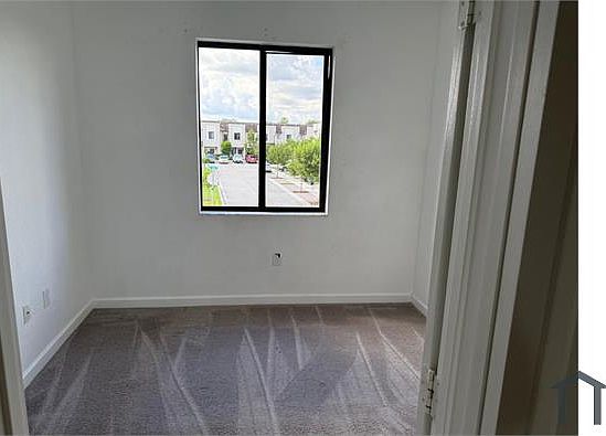 4th image of 607 NE 208th Ter #607