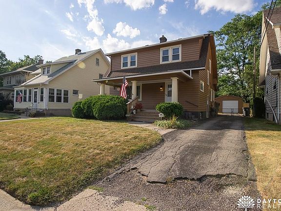 2nd image of 915 Sunnyview Ave