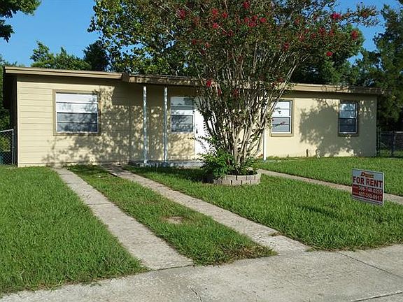 2nd image of 1366 Covewood Ave