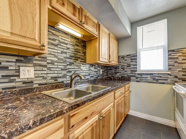 875 Sir Galahad Dr #875A