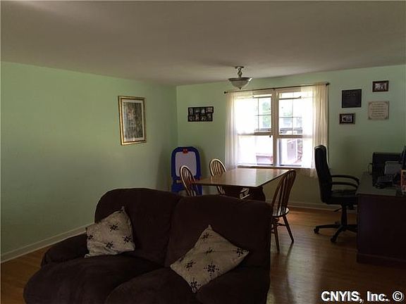 3rd image of 110 Gulino Ave
