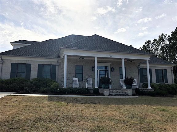 3rd image of 200 Clubhouse Dr