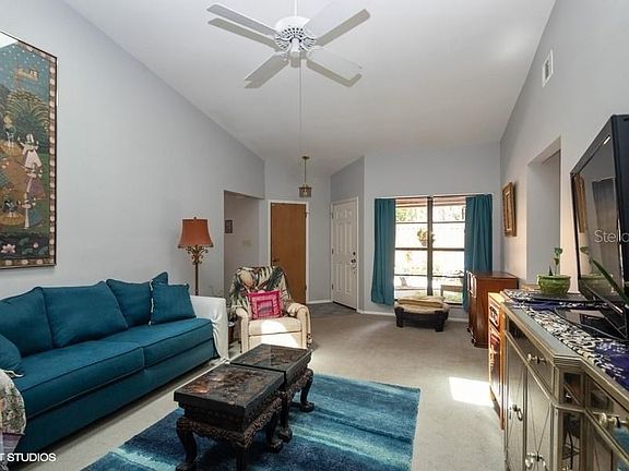 3rd image of 207 Heron Bay Cir