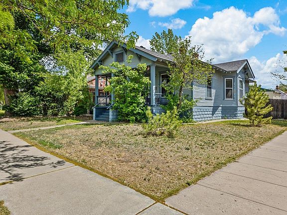 3rd image of 907 Chipeta Ave